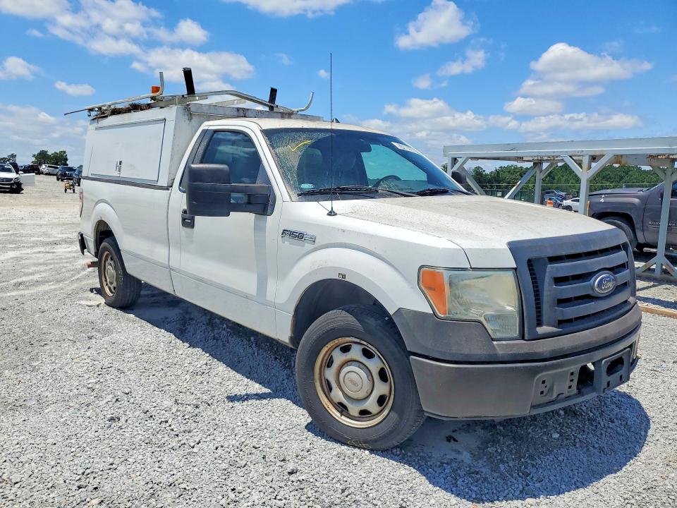 2010 Ford VIN 1FTMF1CW4AKC08667 COPART salvage auction — MINOR DENT/SCRATCHES, Ga - Certificate Of Title, sold $2,050 on 2026-07-09 (photo 4)
