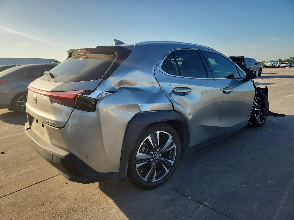 2022 Lexus Ux 200 VIN JTHX3JBH2N2053677 COPART salvage auction — FRONT END, Tx - Certificate Of Title, sold $3,800 on 2026-07-02 (photo 3)