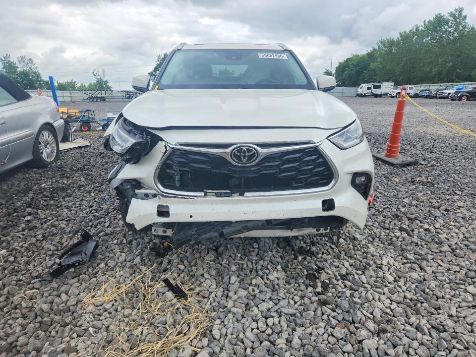 2021 Toyota Highlander VIN 5TDYZRAHXMS055530 COPART salvage auction — FRONT END, Il - Salvage Certificate, sold $16,700 on 2026-07-13 (photo 5)