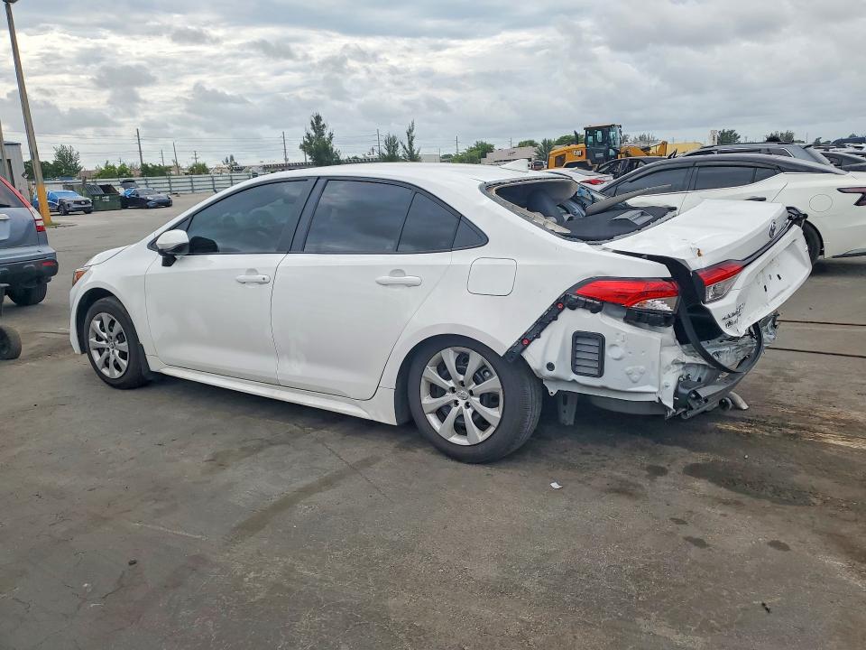 2025 Toyota Corolla VIN 5YFB4MDEXSP286765 COPART salvage auction — REAR END, FL - CERTIFICATE OF DESTRUCTION, sold $3,500 on 2026-07-22 (photo 2)