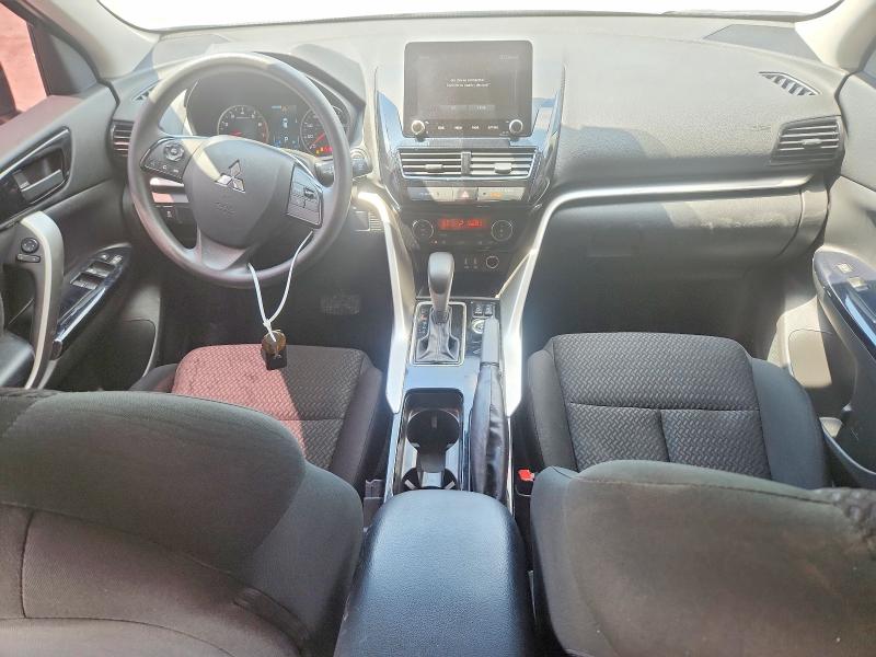 2024 Mitsubishi VIN JA4ATVAA8RZ051989 COPART salvage auction — SIDE, Fl - Cert Of Title Slvg Rebuildable, sold $6,400 on 2026-07-09 (photo 8)