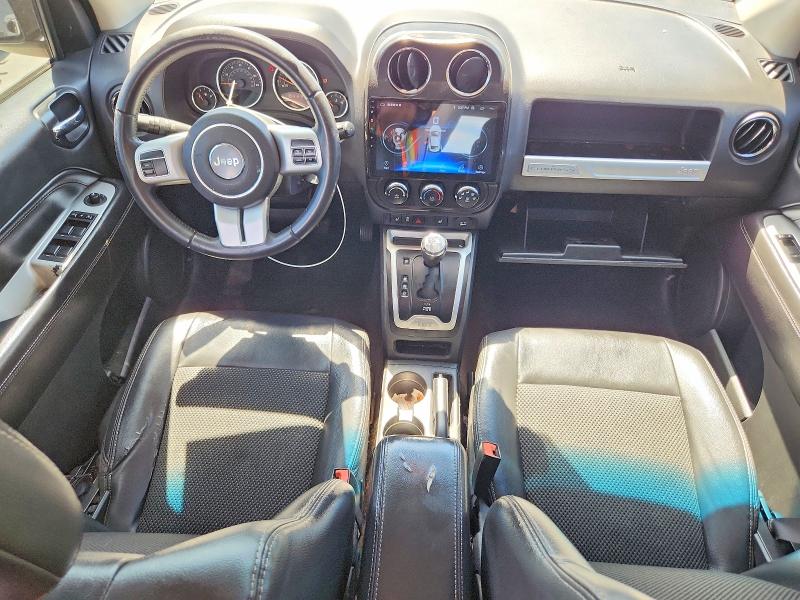 2016 Jeep Compass VIN 1C4NJCEA7GD665681 COPART salvage auction — MINOR DENT/SCRATCHES, Ok - Cert Of Title-Repossession, sold $775 on 2026-07-10 (photo 8)