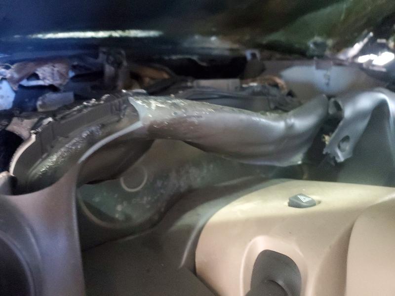 2005 Ford Expedition VIN 1FMPU185X5LB00083 COPART salvage auction — ENGINE BURN, Pa - Certificate Of Salvage, sold $325 on 2026-07-02 (photo 9)