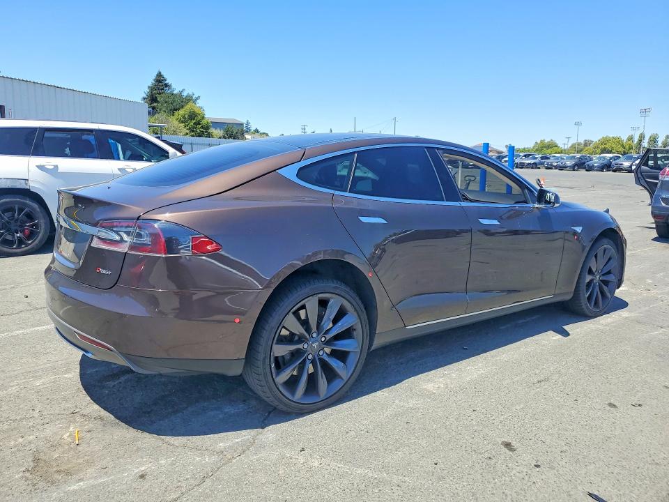 2014 Tesla Model s VIN 5YJSA1H15EFP50303 COPART salvage auction — MINOR DENT/SCRATCHES, Ca - Salvage Certificate, sold $5,700 on 2026-07-17 (photo 3)