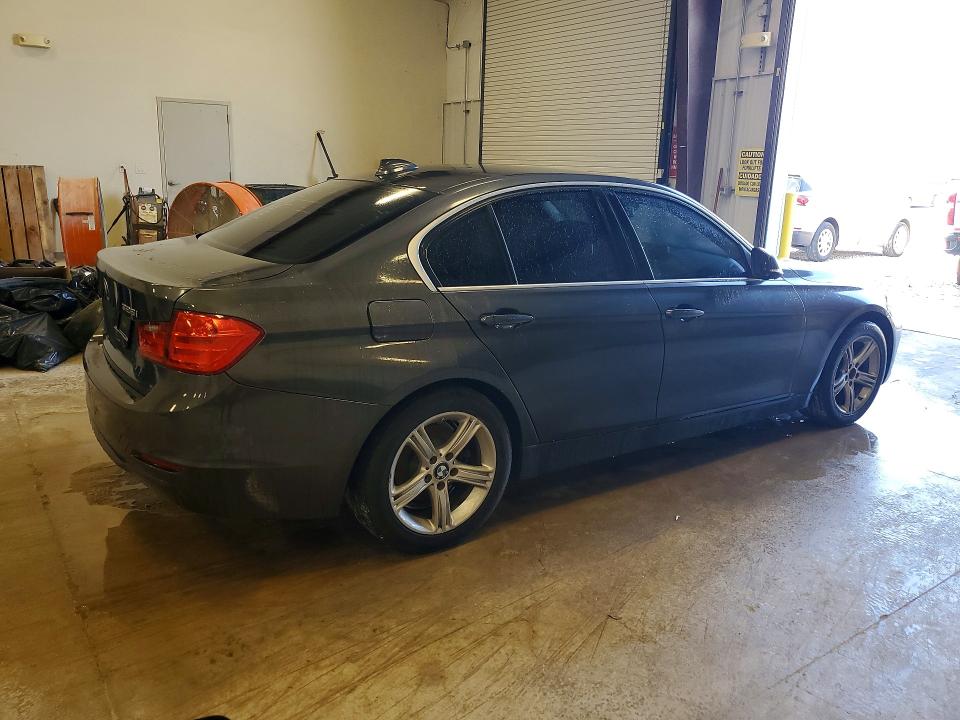 2015 BMW 3 series VIN WBA3C1C50FP116507 COPART salvage auction — NORMAL WEAR, Tx - Certificate Of Title, sold $425 on 2026-07-07 (photo 3)