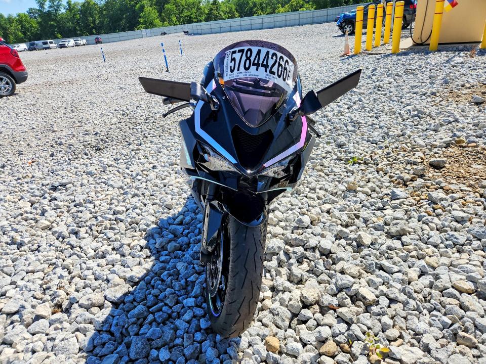 2025 Kawasaki VIN JKBZXJJ10SA018632 COPART salvage auction — SIDE, Oh - Cert Of Title-Salvage, sold $2,050 on 2026-07-30 (photo 2)
