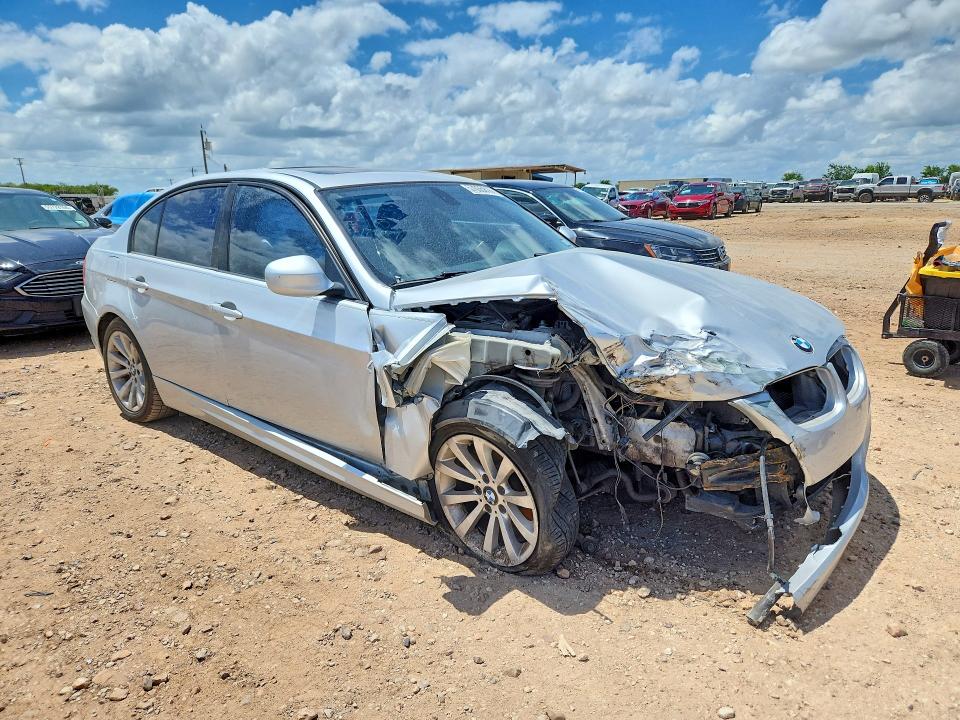 2011 BMW 3 series VIN WBAPK5G52BNN79079 COPART salvage auction — FRONT END, Tx - Salvage Vehicle Title, sold $150 on 2026-07-30 (photo 4)