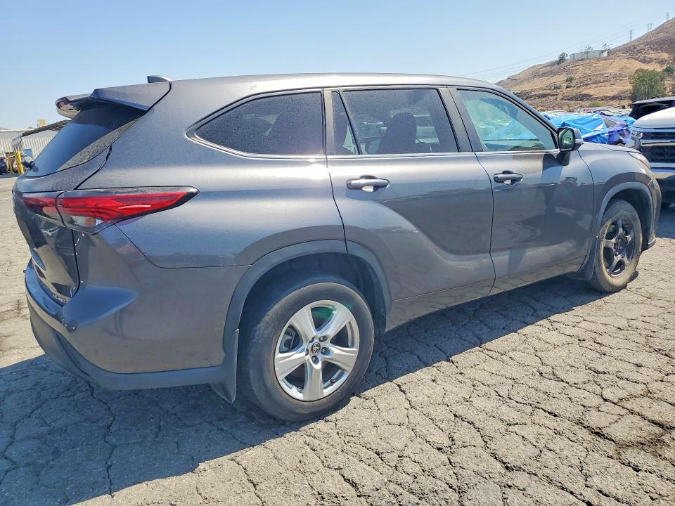 2023 Toyota Highlander VIN 5TDKDRBH7PS500037 COPART salvage auction — REAR END, Ca - Dis/Dlr/Exp Only Clean Title, sold $16,700 on 2026-07-30 (photo 3)