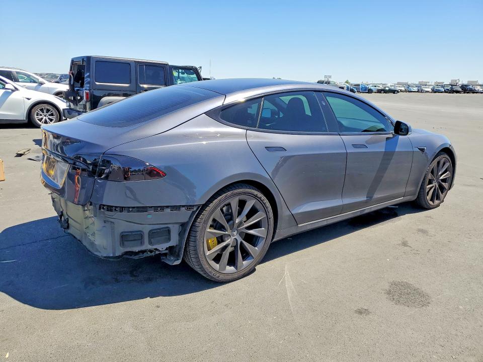 2019 Tesla Model s VIN 5YJSA1E25KF305732 COPART salvage auction — REAR END, Ca - Salvage Certificate, sold $8,700 on 2026-07-20 (photo 3)