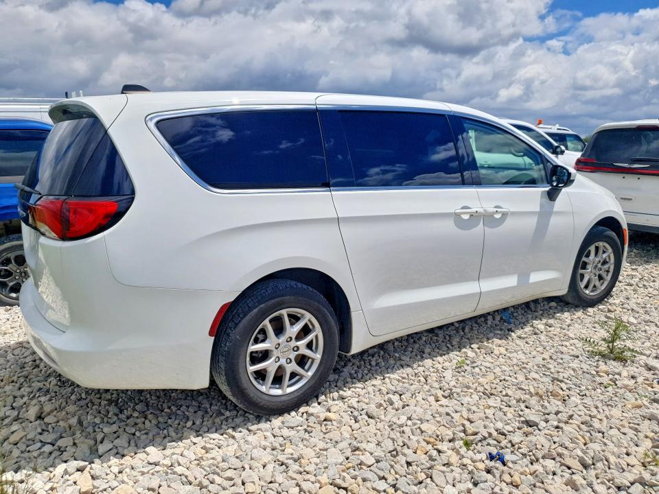 2023 Chrysler Voyager VIN 2C4RC1CG2PR537515 COPART salvage auction — MECHANICAL, In - Certificate Of Title, sold $9,000 on 2026-08-11 (photo 3)