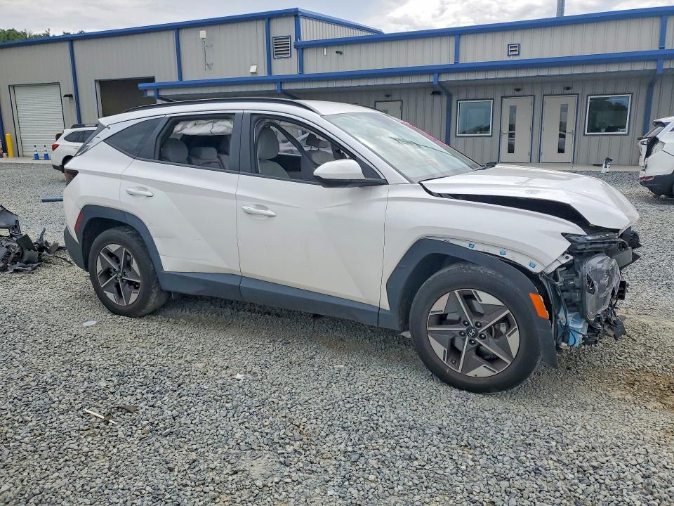 2025 Hyundai Tucson VIN 5NMJB3DE5SH452955 COPART salvage auction — FRONT END, Nc - Salvage Certificate Of Title, sold $7,400 on 2026-07-30 (photo 4)