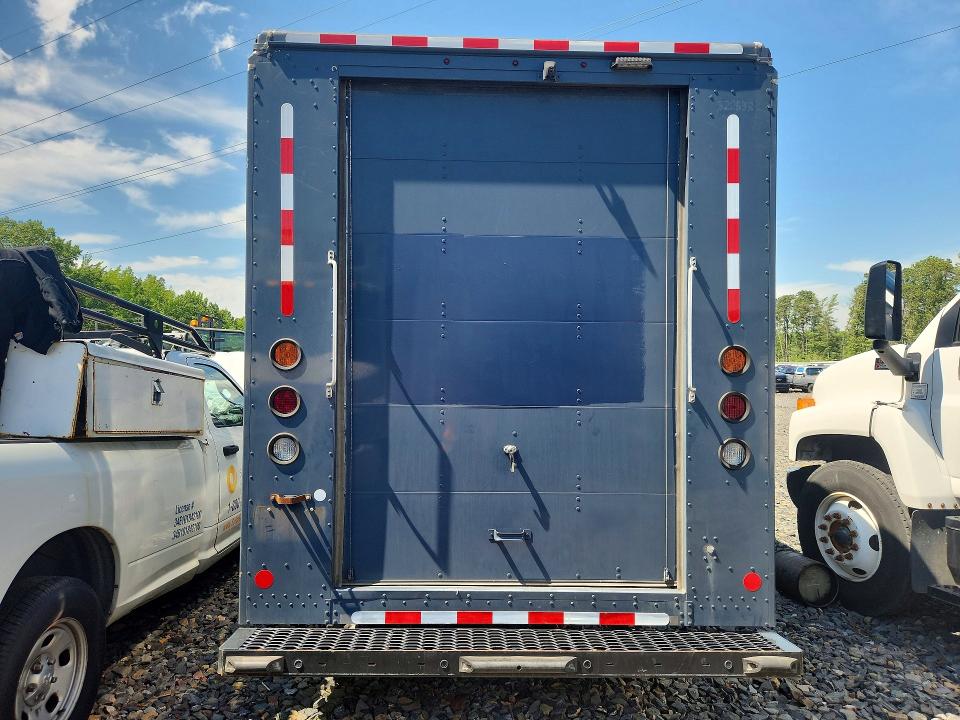2020 Ford F59 VIN 1F65F5KN8L0A06260 COPART salvage auction — MINOR DENT/SCRATCHES, NJ - CERTIFICATE OF TITLE, sold $15,500 on 2026-07-14 (photo 6)