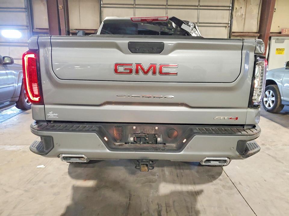 2025 Gmc SIERRA VIN 1GTUUEE81SZ283413 COPART salvage auction — REAR END, IA - CERT OF TITLE-SALVAGE TITLE, sold $18,100 on 2026-08-19 (photo 6)