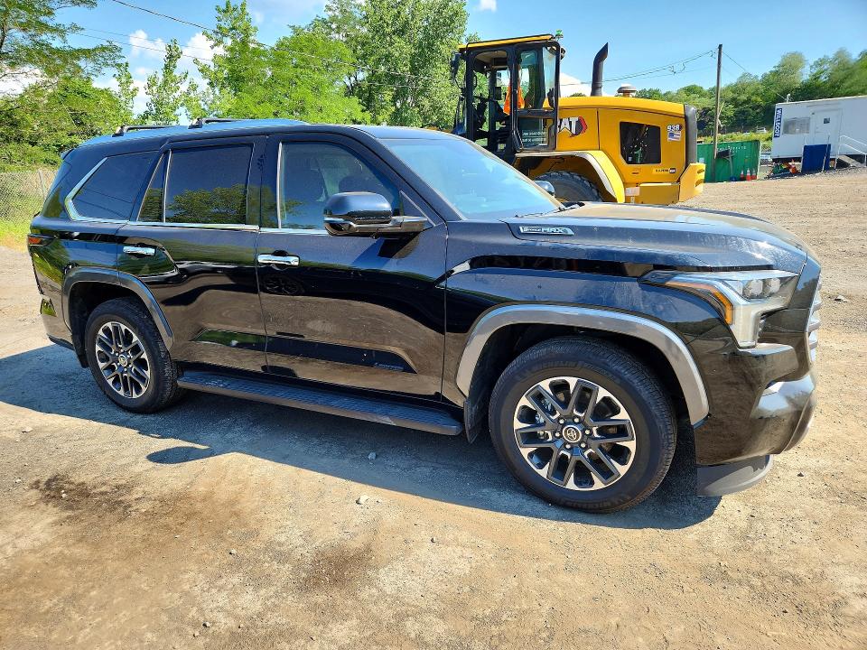 2024 Toyota Sequoia VIN 7SVAAABA1RX025707 COPART salvage auction — SIDE, NJ - CERT OF TITLE-SALVAGE, sold $39,250 on 2026-07-27 (photo 4)