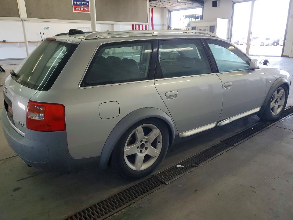 2004 Audi Allroad VIN WA1YD64B24N042226 COPART salvage auction — MINOR DENT/SCRATCHES, Wa - Vehicle Cert Of Ownership-Titl, sold $300 on 2026-07-31 (photo 3)