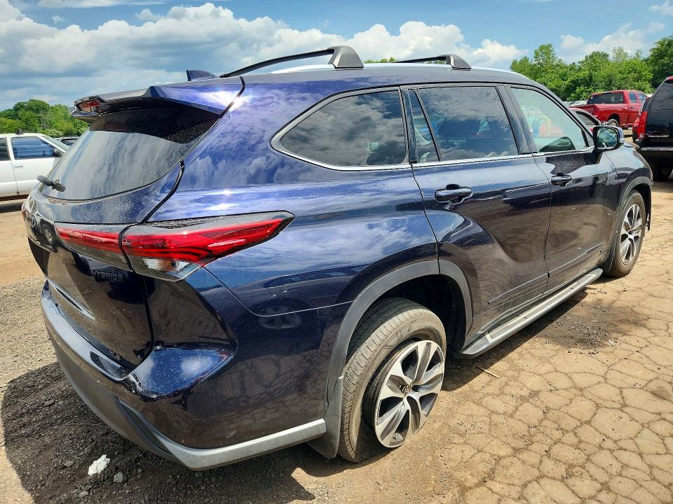 2021 Toyota Highlander VIN 5TDHBRCH9MS537259 COPART salvage auction — FRONT END, Ct - Cert Of Title-Salvage, sold $13,300 on 2026-07-10 (photo 3)