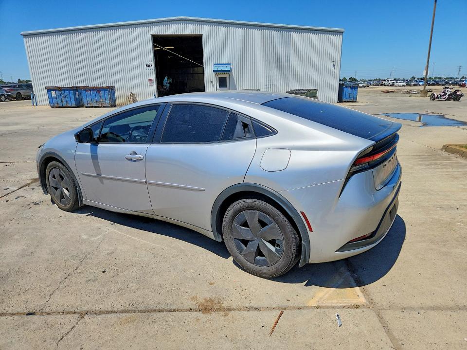 2024 Toyota Prius VIN JTDACAAU9R3021024 COPART salvage auction — VANDALISM, Salvage Title, sold $10,000 on 2026-07-20 (photo 2)