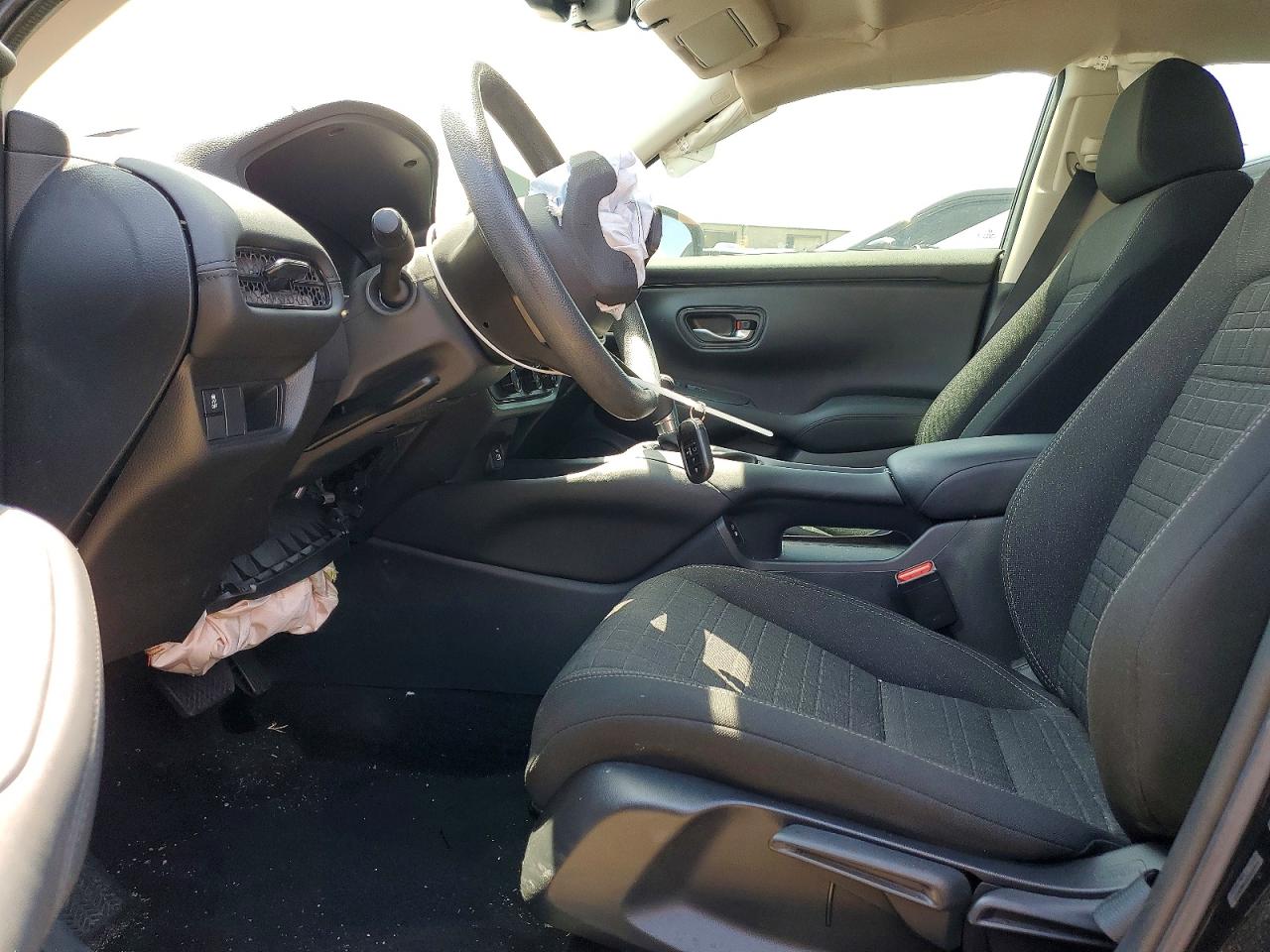 2025 Honda HR-V VIN 3CZRZ1H38SM700974 COPART salvage auction — Front End, TX - SALVAGE VEHICLE TITLE, sold $7,200 on 2026-07-09 (photo 7)