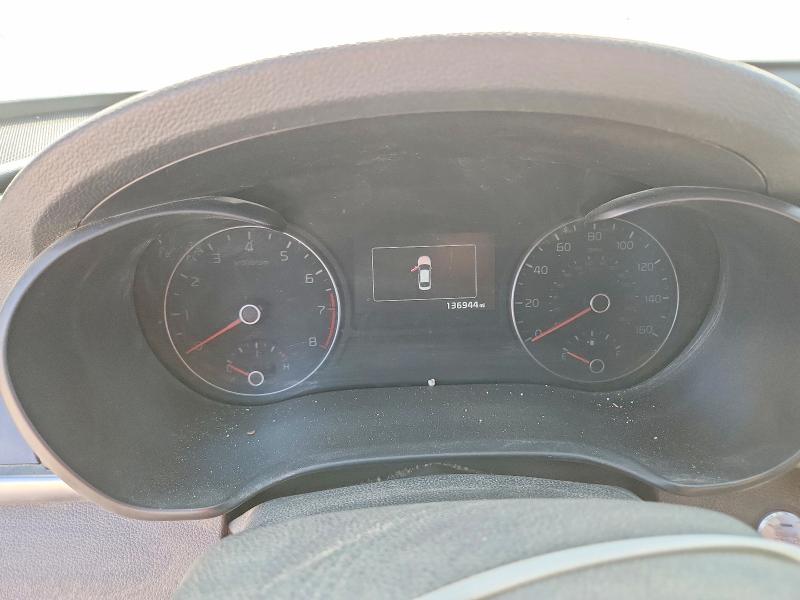 2018 Kia Optima VIN 5XXGV4L2XJG194878 COPART salvage auction — ENGINE BURN, Ca - Salvage Certificate, sold $500 on 2026-07-29 (photo 9)