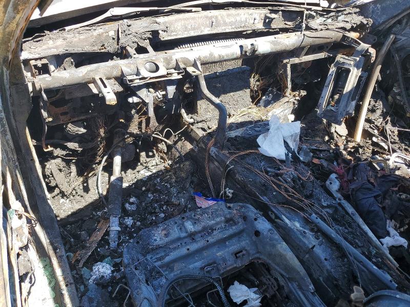 2011 BMW VIN WBAPH5G59BNM79950 COPART salvage auction — BURN, CA - NON-REPAIRABLE VEHICLE CERT, sold $100 on 2026-07-27 (photo 8)