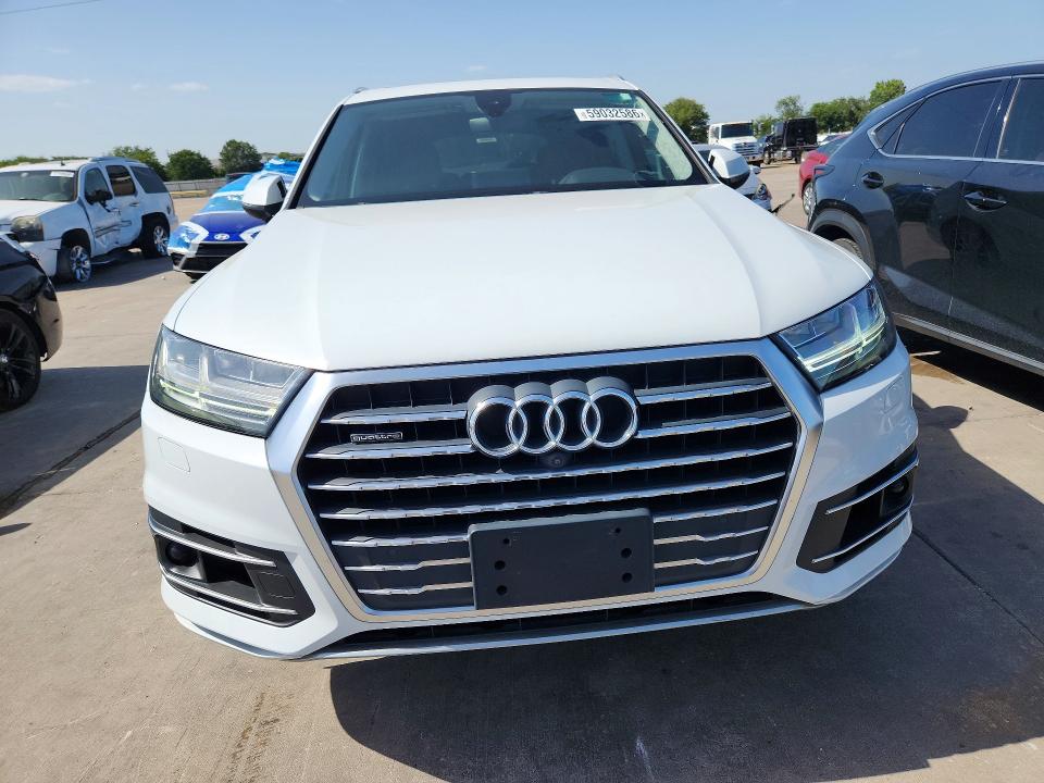 2017 Audi Q7 VIN WA1LAAF7XHD034739 COPART salvage auction — NORMAL WEAR, Tx - Certificate Of Title, sold $7,600 on 2026-07-13 (photo 5)