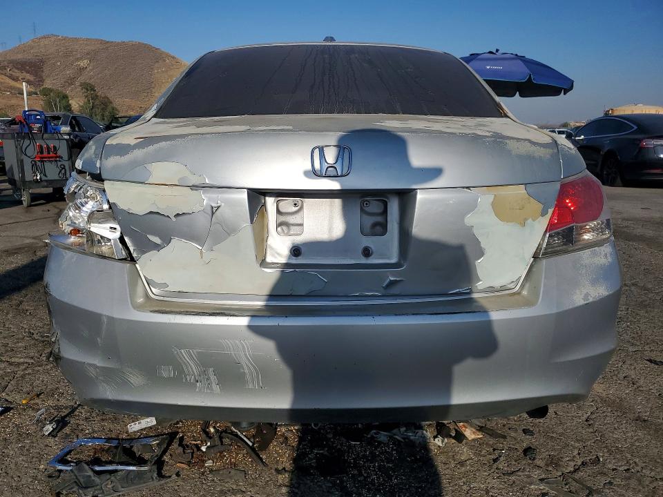2008 Honda Accord VIN JHMCP26818C012894 COPART salvage auction — REAR END, Ca - Salvage Certificate, sold $275 on 2026-07-27 (photo 6)