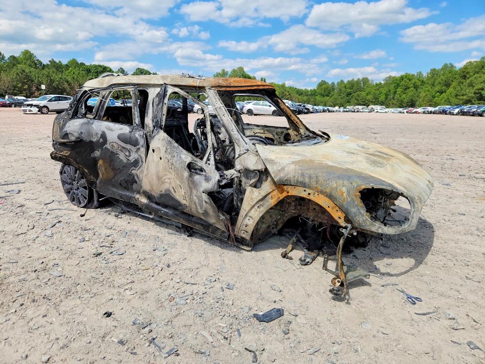 2019 Mini Cooper VIN WMZYT5C53K3E63690 COPART salvage auction — FRONT END, Va - Non-Repairable Certificate, sold $225 on 2026-07-20 (photo 4)