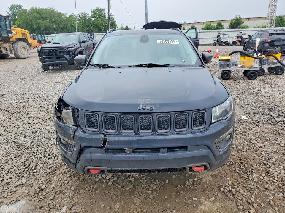 2017 Jeep Compass VIN 3C4NJDDB7HT597541 COPART salvage auction — FRONT END, Wv - Certificate Of Title (P), sold $3,200 on 2026-07-27 (photo 5)