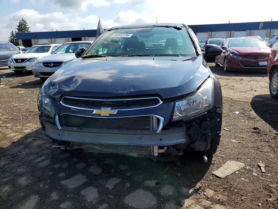 2015 Chevrolet Cruze VIN 1G1PC5SB8F7120056 COPART salvage auction — FRONT END, MI - CERT OF TITLE-REBUILT SALVAGE, sold $400 on 2026-07-02 (photo 5)