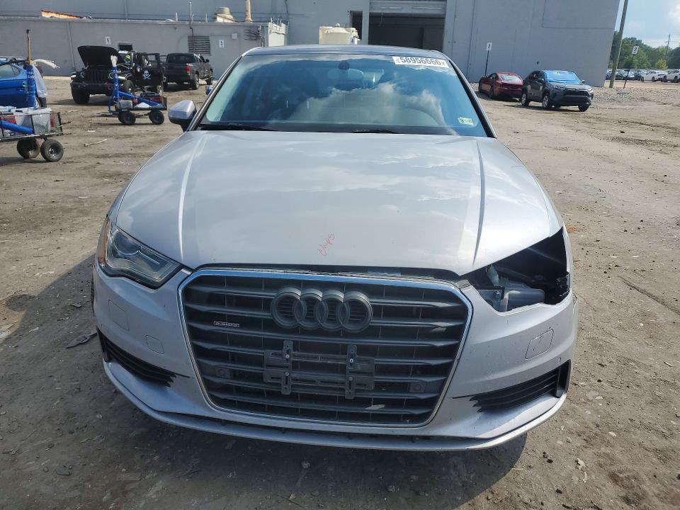 2015 Audi A3 VIN WAUEFGFF1F1085231 COPART salvage auction — REAR END, VA - CERT OF TITLE - SALVAGE, sold $625 on 2026-07-29 (photo 5)