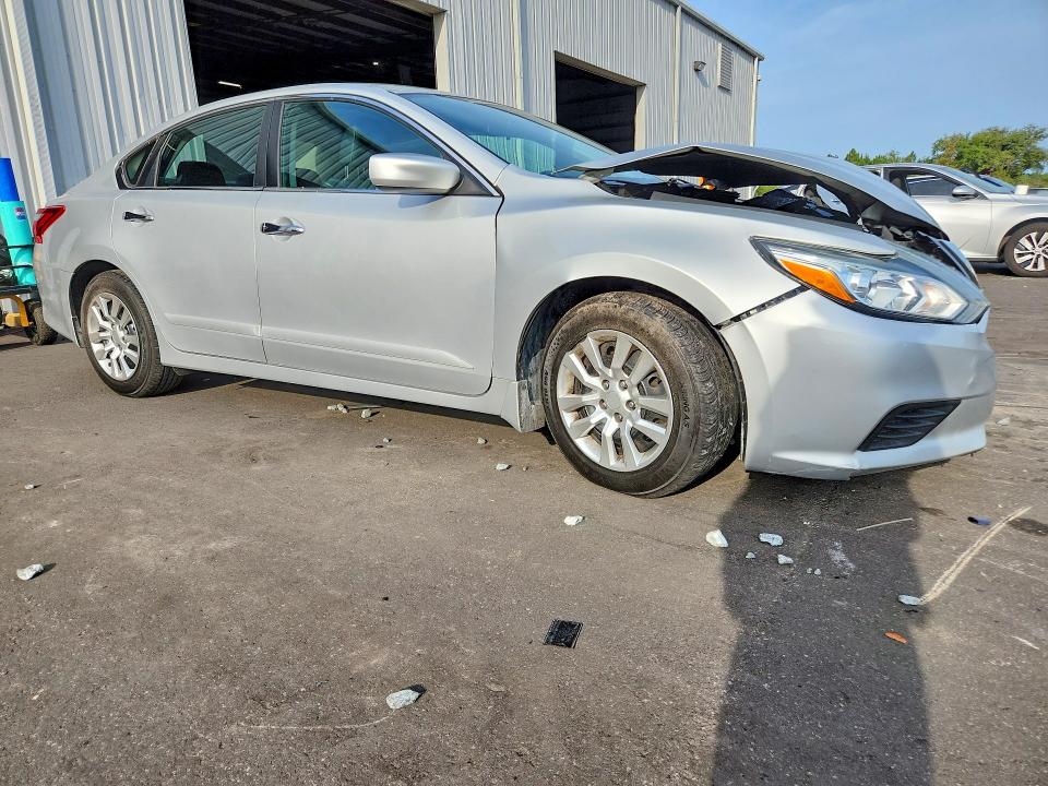 2017 Nissan Altima VIN 1N4AL3APXHC252475 COPART salvage auction — FRONT END, Fl - Cert Of Title Slvg Rebuildable, sold $950 on 2026-07-06 (photo 4)