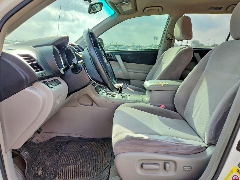 2010 Toyota Highlander VIN JTEZK3EH5A2104437 COPART salvage auction — FRONT END, Tx - Salvage Vehicle Title, sold $40 on 2026-07-28 (photo 7)