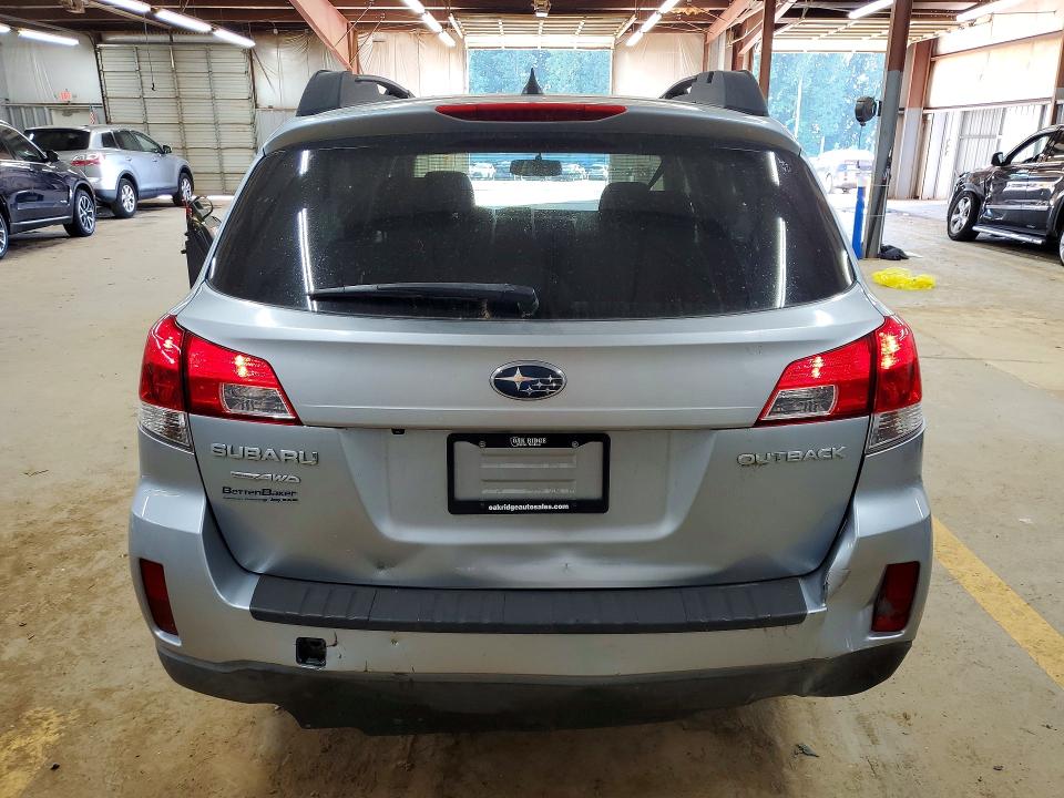 2014 Subaru Outback VIN 4S4BRCDC8E3305669 COPART salvage auction — REAR END, Nc - Salvage Certificate Of Title, sold $1,100 on 2026-07-29 (photo 6)