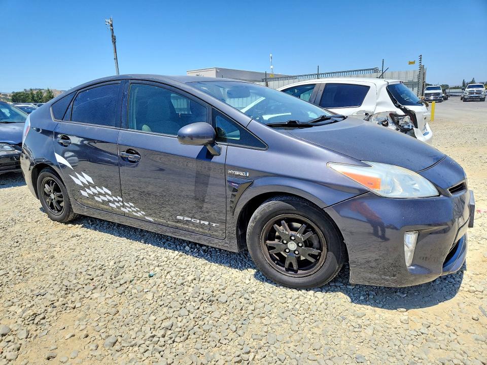 2012 Toyota Prius VIN JTDKN3DU4C5498039 COPART salvage auction — VANDALISM, CA - SALVAGE CERTIFICATE, sold $2,150 on 2026-07-14 (photo 4)