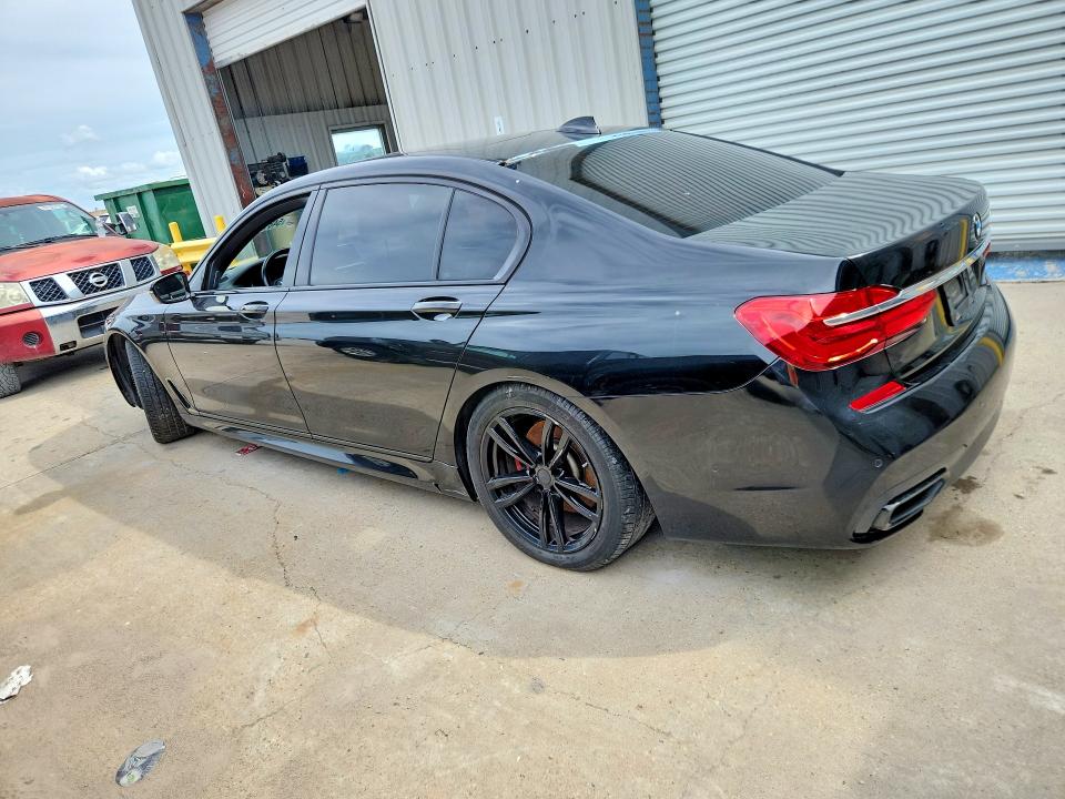 2017 BMW 7er VIN WBA7F0C5XHGM21065 COPART salvage auction — MINOR DENT/SCRATCHES, La - Cert Of Title-Salvage, sold $5,000 on 2026-08-12 (photo 2)