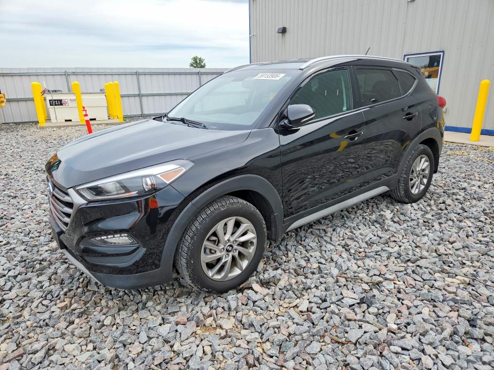 2017 Hyundai Tucson VIN KM8J3CA23HU576503 COPART salvage auction — MINOR DENT/SCRATCHES, Wi - Certificate Of Title, sold $3,550 on 2026-07-18 (photo 1)