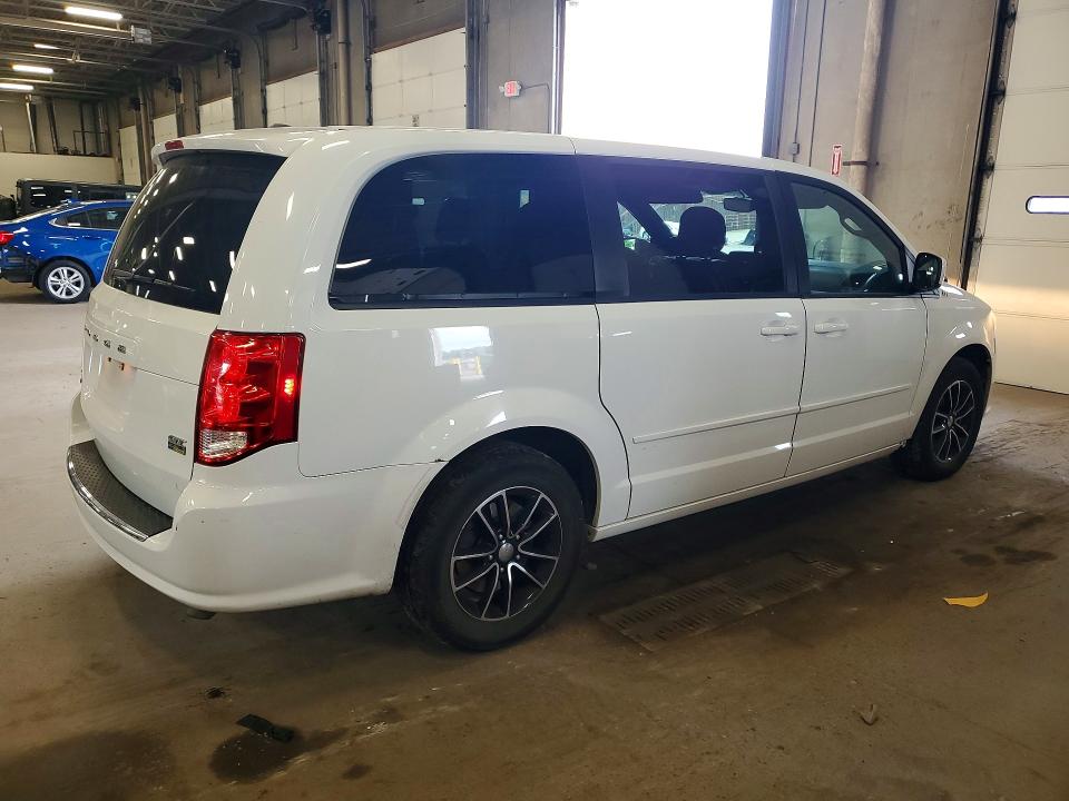 2017 Dodge Caravan VIN 2C4RDGEG3HR767059 COPART salvage auction — HAIL, Mn - Cert Of Title-Prior Salvage, sold $2,600 on 2026-07-02 (photo 3)