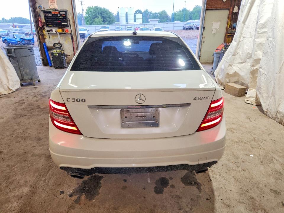 2012 Mercedes-benz C-klasse VIN WDDGF8BB7CR201944 COPART salvage auction — UNDERCARRIAGE, Pa - Certificate Of Salvage, sold $1,800 on 2026-07-02 (photo 6)
