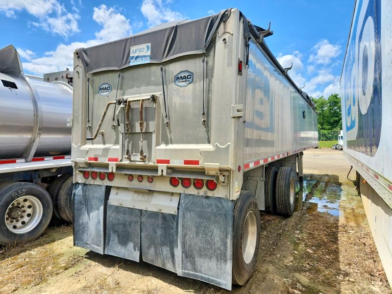 2022 Mac Trailer VIN 5MADN3921NS062648 COPART salvage auction — ROLLOVER, PA - CERTIFICATE OF SALVAGE, sold $1,150 on 2026-07-30 (photo 4)