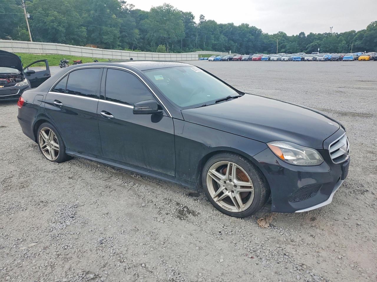 2014 Mercedes-Benz E-Class VIN WDDHF8JB8EA807485 COPART salvage auction — Normal Wear, VA - DEALER ONLY CLEAN TITLE (P), sold $2,050 on 2026-07-01 (photo 4)