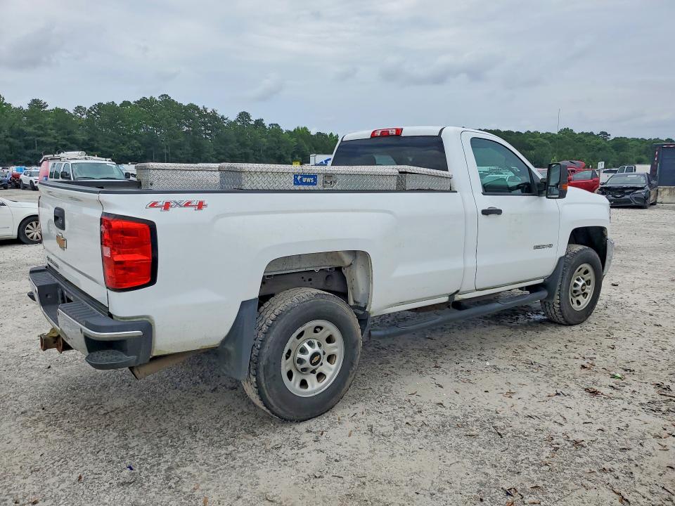 2017 Chevrolet Silverado 2500 VIN 1GC0KUEGXHZ287118 COPART salvage auction — MINOR DENT/SCRATCHES, NC - CERTIFICATE OF TITLE, sold $9,900 on 2026-07-09 (photo 3)