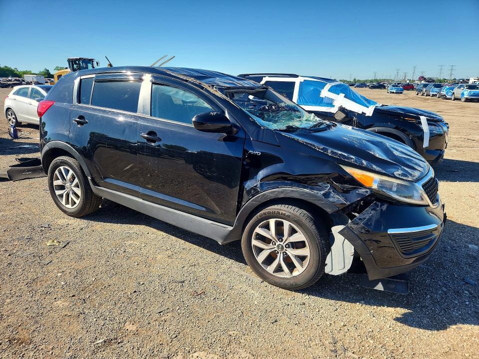 2015 Kia Sportage VIN KNDPBCAC8F7746134 COPART salvage auction — ROLLOVER, Il - Salvage Certificate, sold $275 on 2026-07-16 (photo 4)