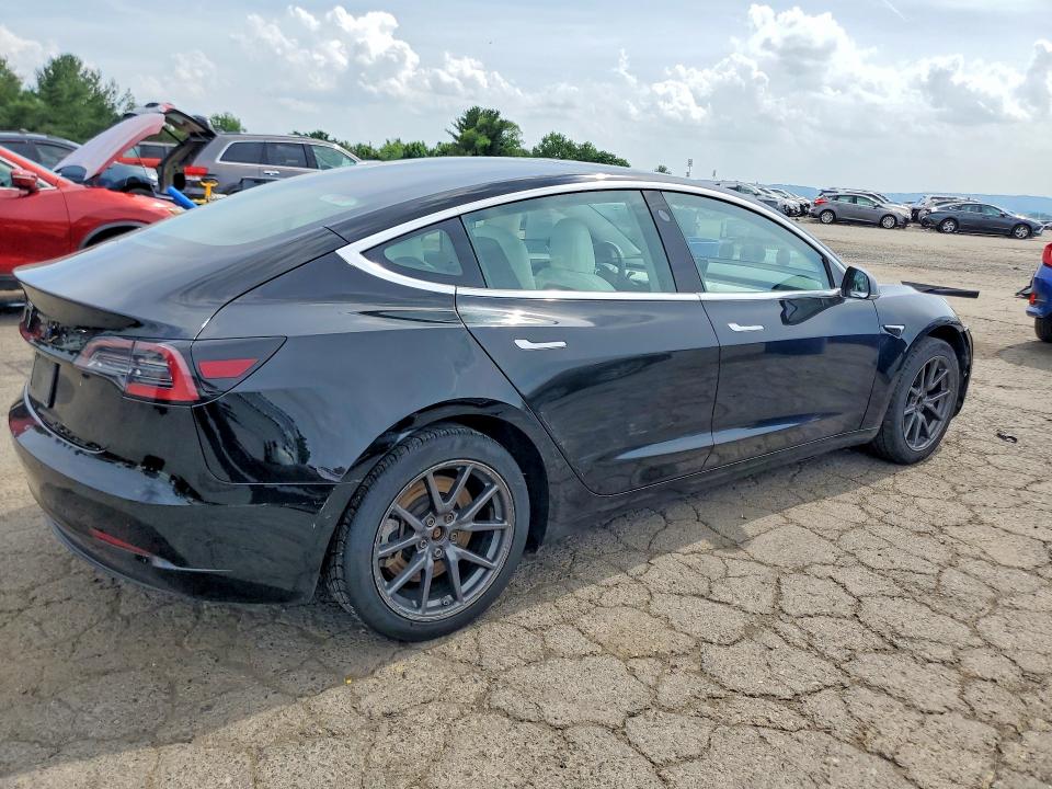 2019 Tesla Model 3 VIN 5YJ3E1EA8KF431440 COPART salvage auction — FRONT END, Pa - Certificate Of Salvage, sold $3,950 on 2026-07-31 (photo 3)