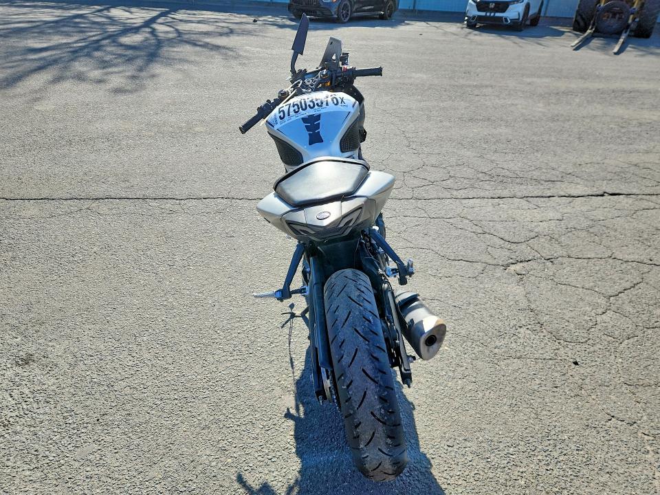 2020 Yamaha Yzf VIN MH3RH18Y4LK004692 COPART salvage auction — FRONT END, Ny - Mv-907A Salvage Certificate, sold $850 on 2026-07-16 (photo 4)
