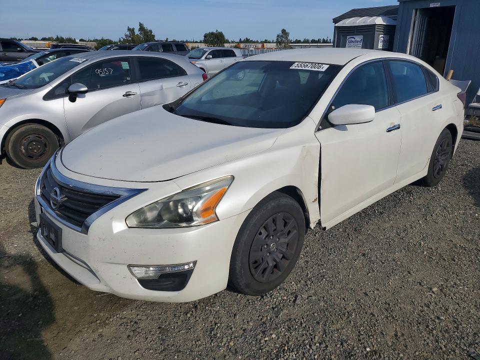 2015 Nissan Altima VIN 1N4AL3AP6FC135005 — COPART salvage auction photo
