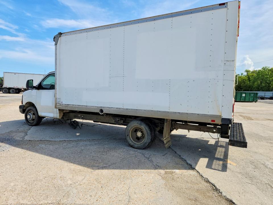 2015 Chevrolet Express 3500 VIN 1GB3G4CG9F1286446 COPART salvage auction — MECHANICAL, LA - CERTIFICATE OF TITLE, sold $150 on 2026-07-09 (photo 2)