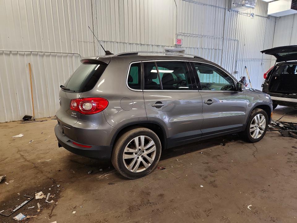 2011 Volkswagen Tiguan VIN WVGBV7AX8BW532526 COPART salvage auction — MECHANICAL, Mn - Certificate Of Title, sold $525 on 2026-07-02 (photo 3)