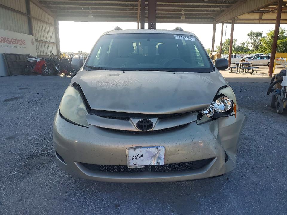 2009 Toyota Sienna VIN 5TDZK23C09S273422 COPART salvage auction — FRONT END, FL - CERT OF TITLE SLVG REBUILDABLE, sold $700 on 2026-07-14 (photo 5)