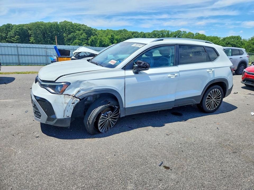 2026 Volkswagen Taos VIN 3VVSC7B26TM042778 — COPART salvage auction photo