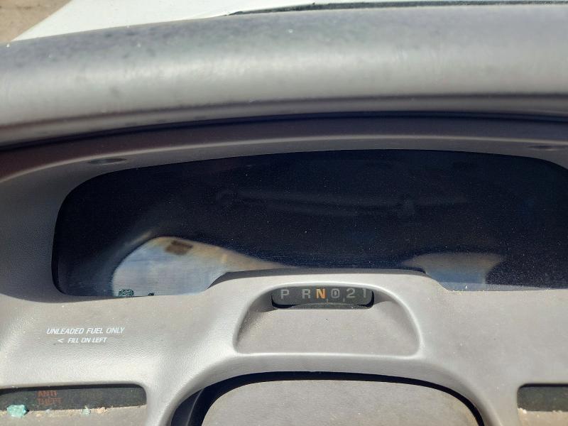 1997 Lincoln TOWN CAR VIN 1LNLM82W1VY633645 COPART salvage auction — FRONT END, Il - Salvage Certificate, sold $225 on 2026-07-10 (photo 9)